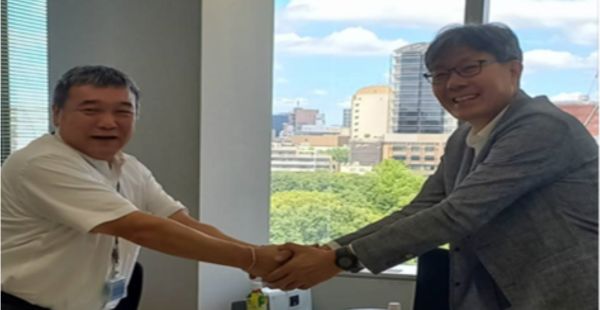 MOU signing ceremony between Thai Future Incorporation and Marubeni Plax Corporation in Tokyo, Japan
