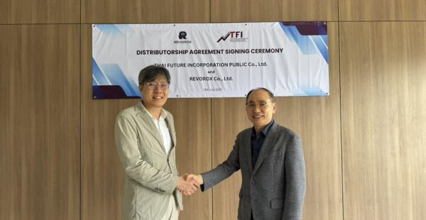 Distributorship signing ceremony between Thai Future Incorporation and REVOROX of South Korea